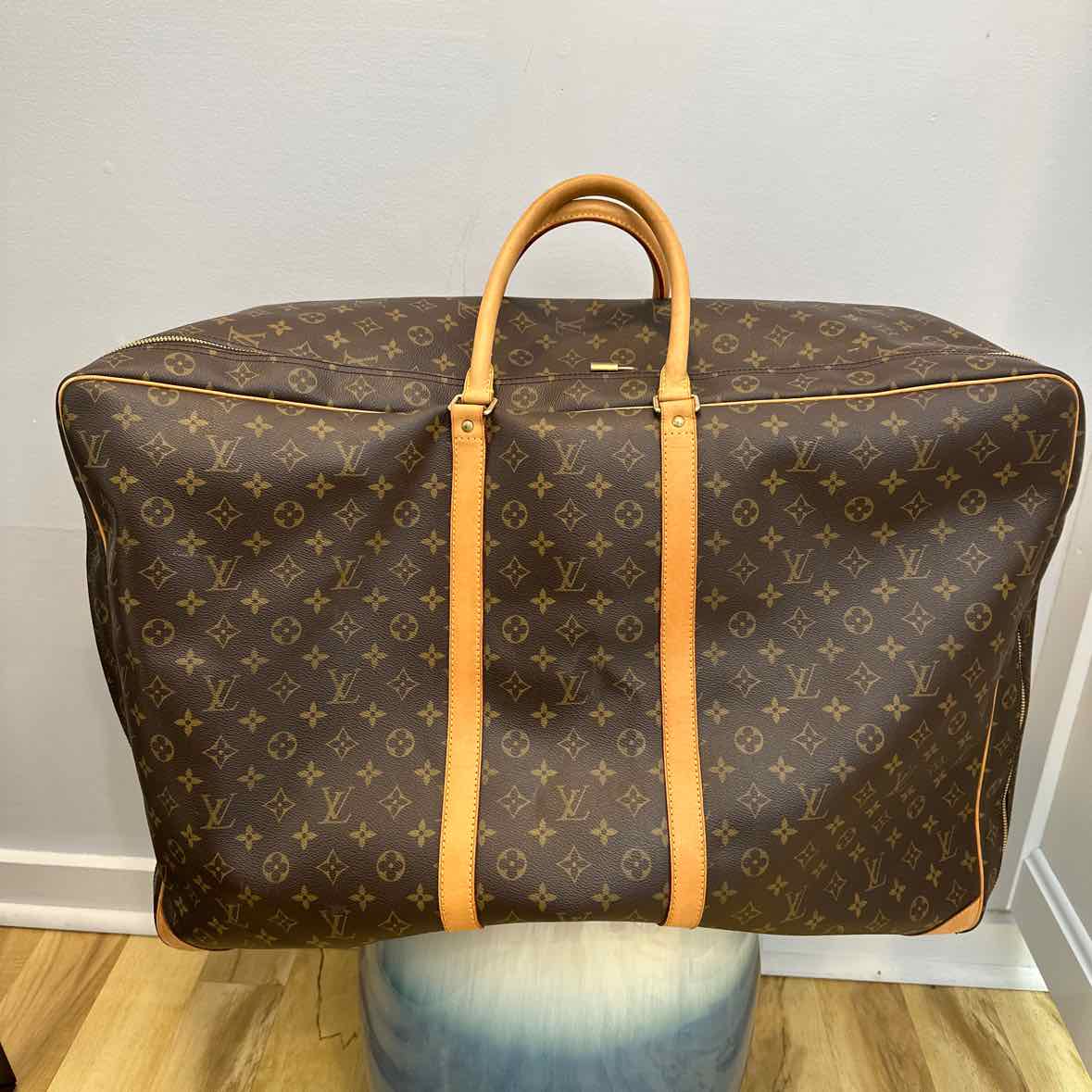 Louis Vuitton Sirius 70 Suitcase