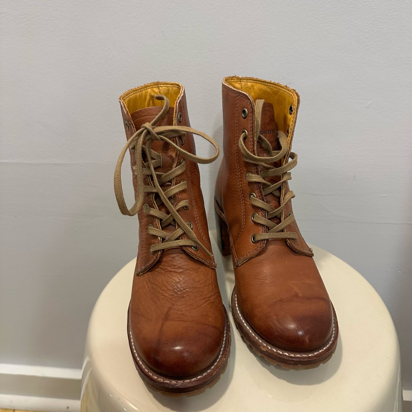 Frye Size 6 Boots