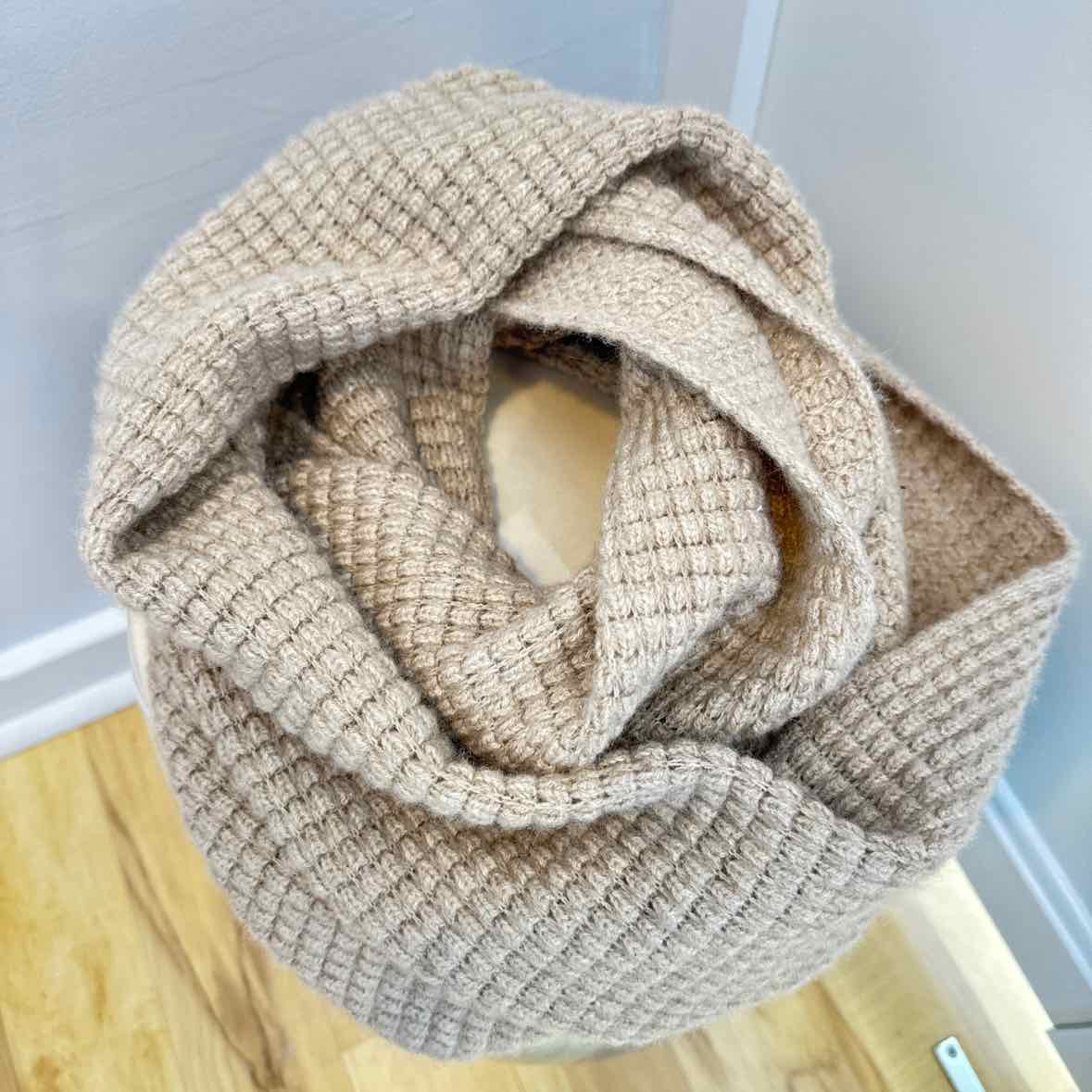 White + Warren Cashmere Scarf