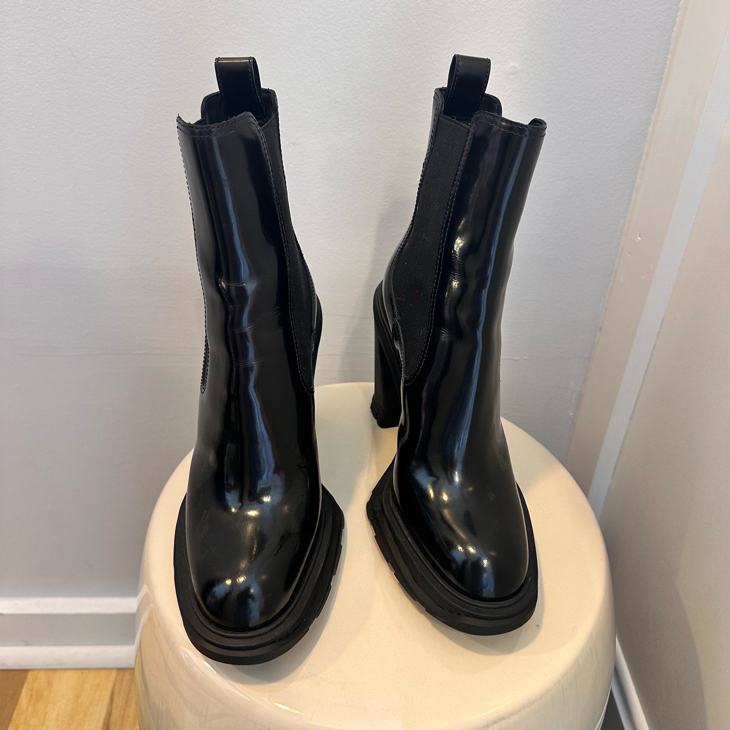 Alexander McQueen Size 36.5 Boots